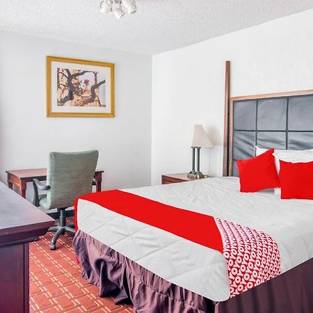 Hotel Oyo Townhouse Houston George Bush Intercontinental Extérieur photo