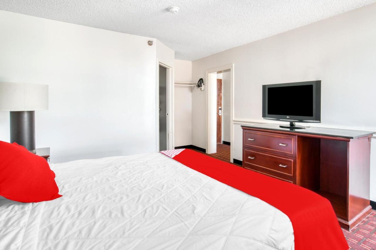 Hotel Oyo Townhouse Houston George Bush Intercontinental Extérieur photo