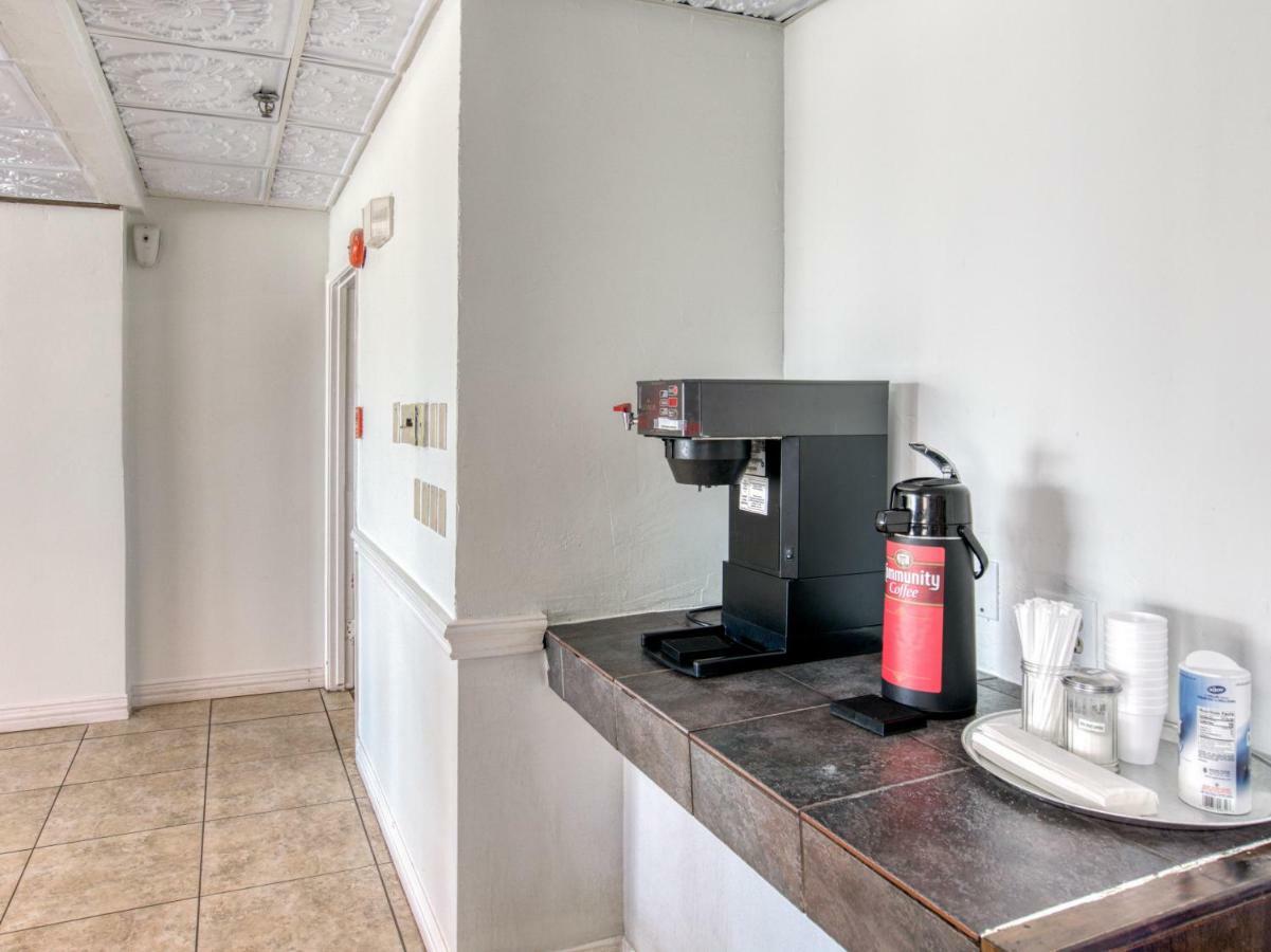 Hotel Oyo Townhouse Houston George Bush Intercontinental Extérieur photo