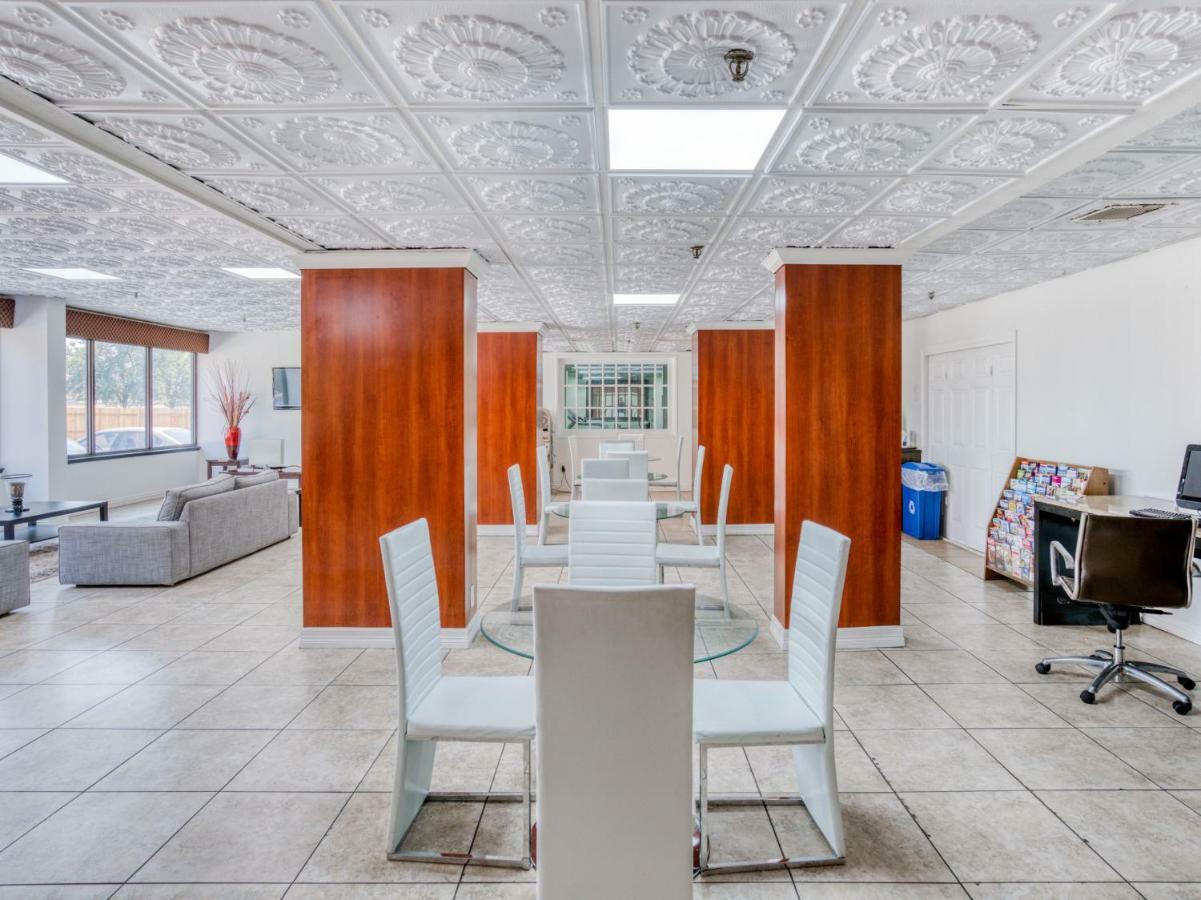 Hotel Oyo Townhouse Houston George Bush Intercontinental Extérieur photo