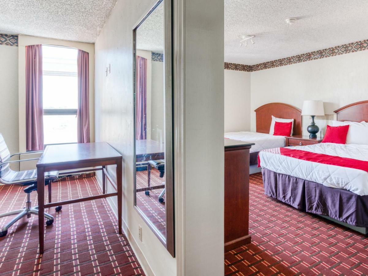Hotel Oyo Townhouse Houston George Bush Intercontinental Extérieur photo