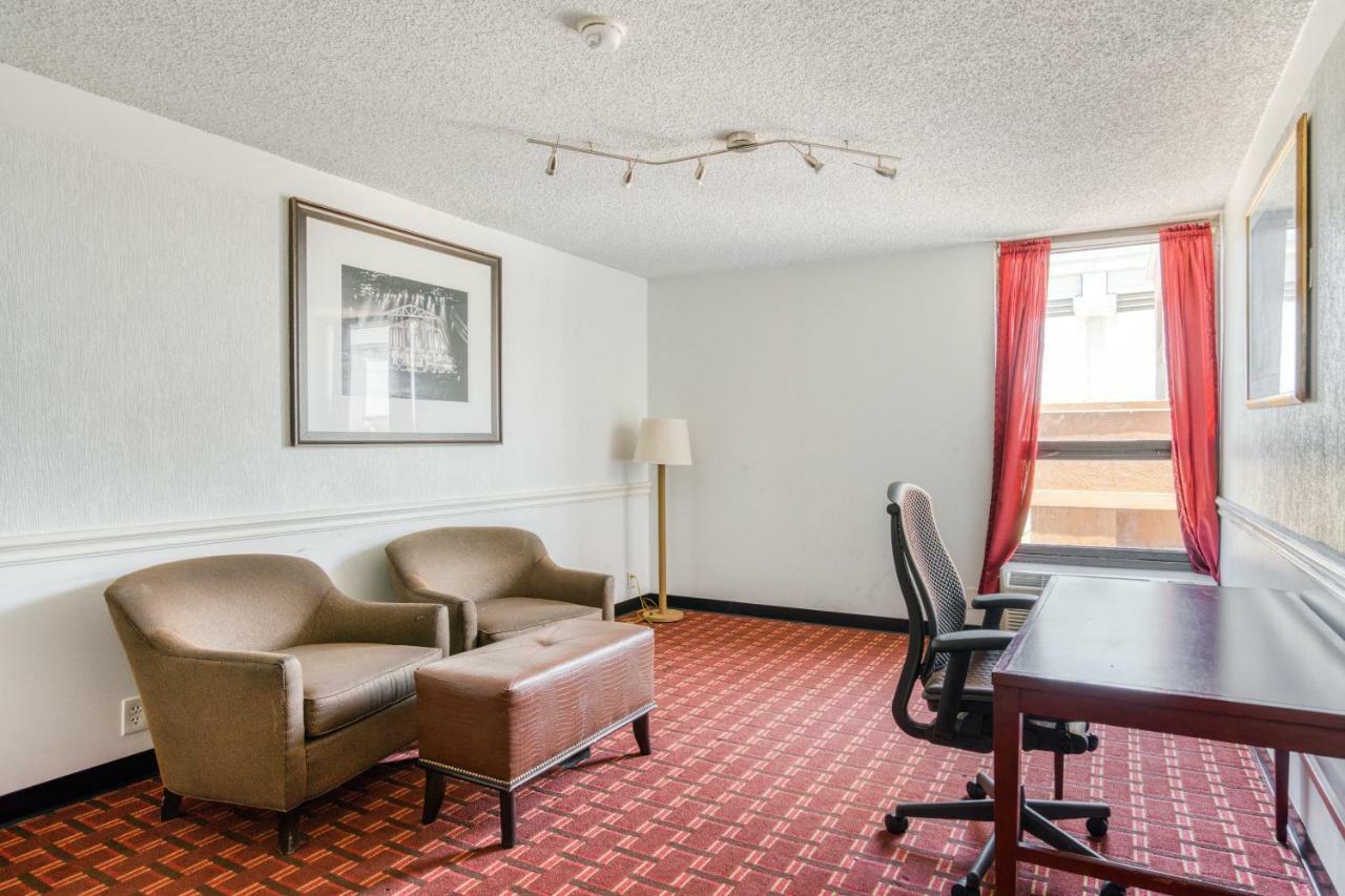 Hotel Oyo Townhouse Houston George Bush Intercontinental Extérieur photo